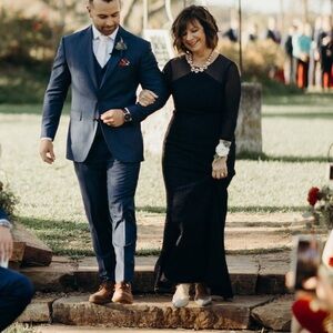 Adrianna Papell MOB/MOG Dark Navy Lace Gown/sheer sleeves- Sz 8P